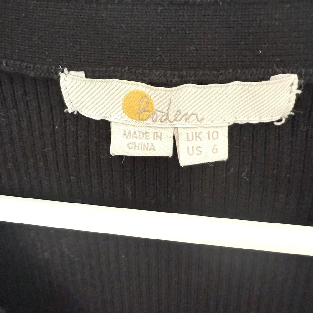 Black Button-Up Ribbed Top - Picture 3 of 3